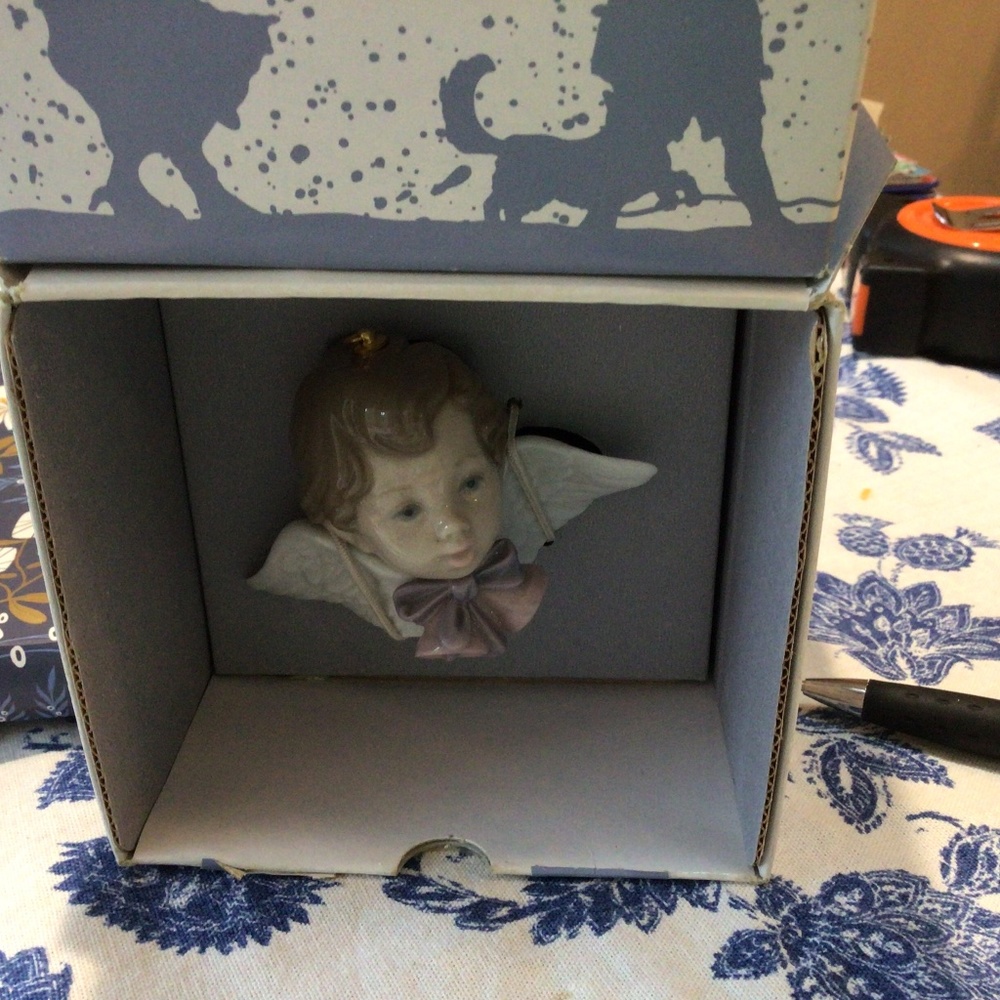 Lladro Seraph with bells #06342 Christmas Ornament